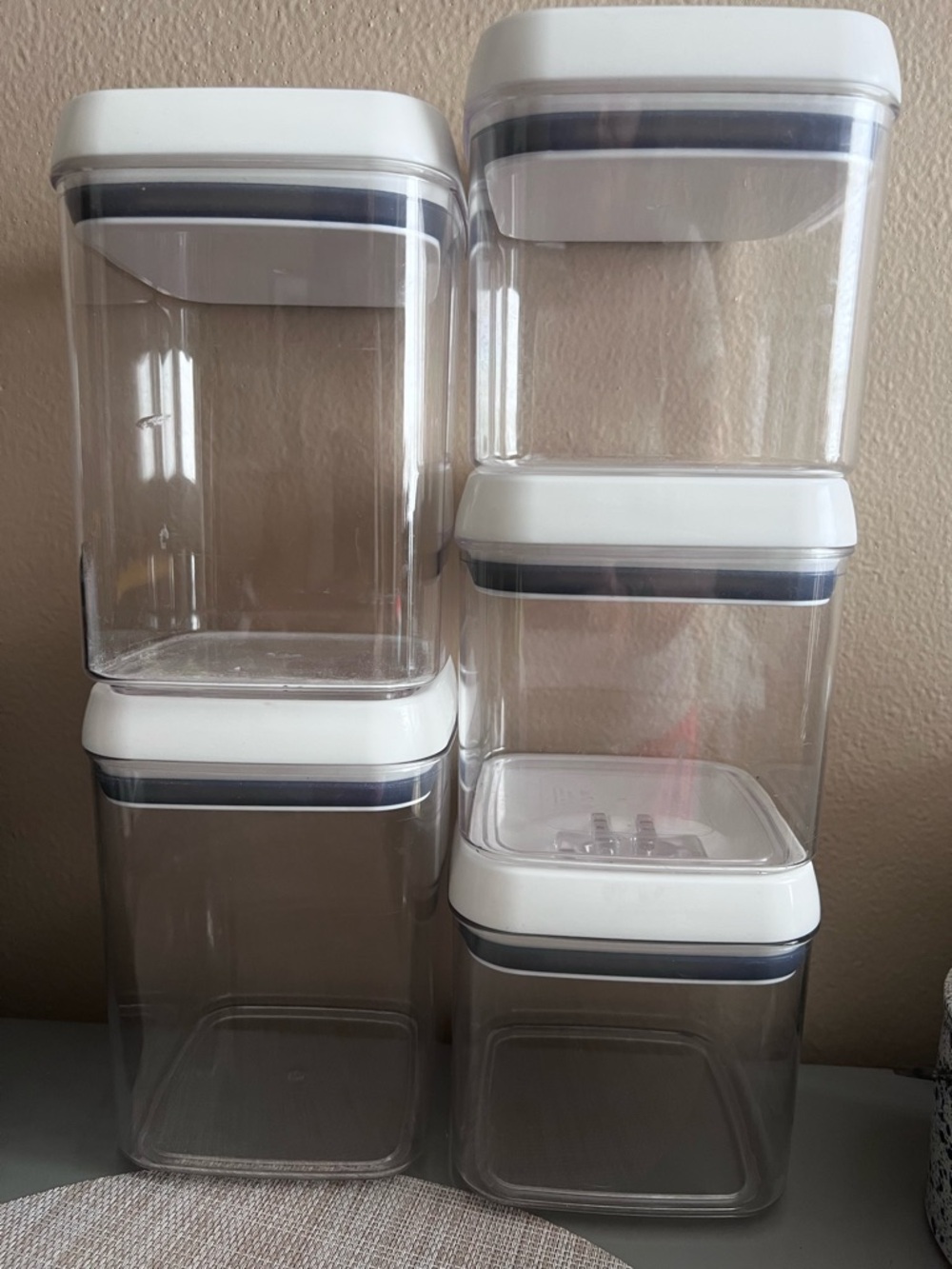 Clear Plastic Food Storage Containers with White Lids